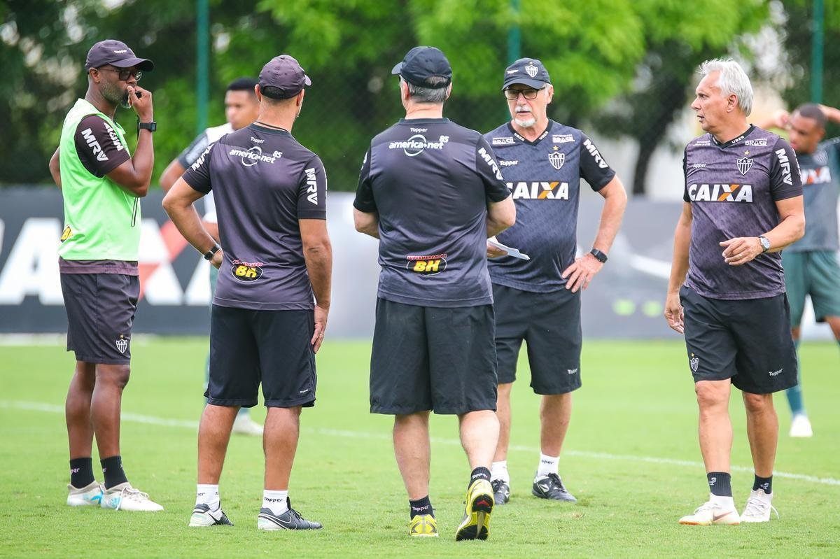 Atltico inicia preparao para enfrentar o Internacional