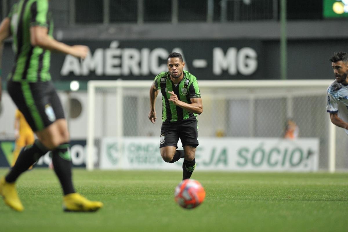 Fotos da partida entre Amrica e URT, no Independncia, pela sexta rodada do Campeonato Mineiro