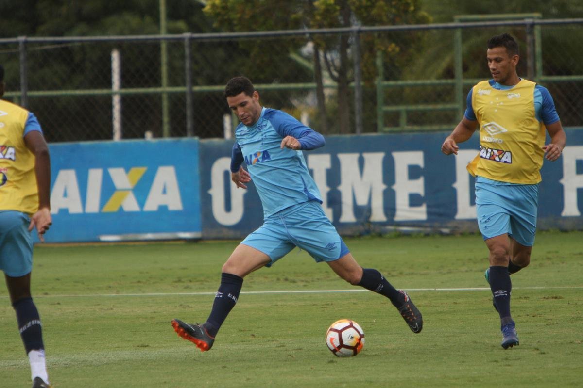 Imagens do treino do Cruzeiro neste domingo (20/05/2018)