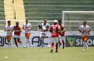 Boa Esporte e Coimbra ficaram no 0 a 0 neste domingo, no Melo, em Varginha