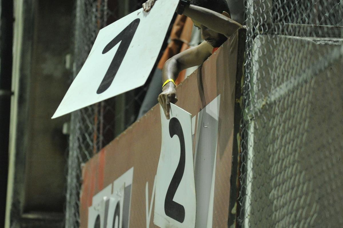 Villa Nova e Atltico se enfrentaram no Alapo do Bonfim, em Nova Lima, pelo Campeonato Mineiro