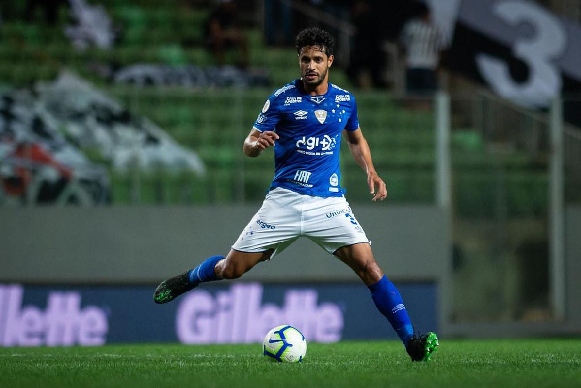 Leo - Deixou o Cruzeiro em 2020. Aps ficar sem clube em 2021, acertou com a Chapecoense e jogou pelo clube catarinense em 2022. Ele est sem clube atualmente.