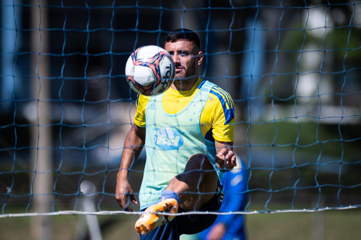 Cruzeiro, 3º colocado, pega o líder Atlético no Mineirão pela 9ª rodada do Campeonato Mineiro