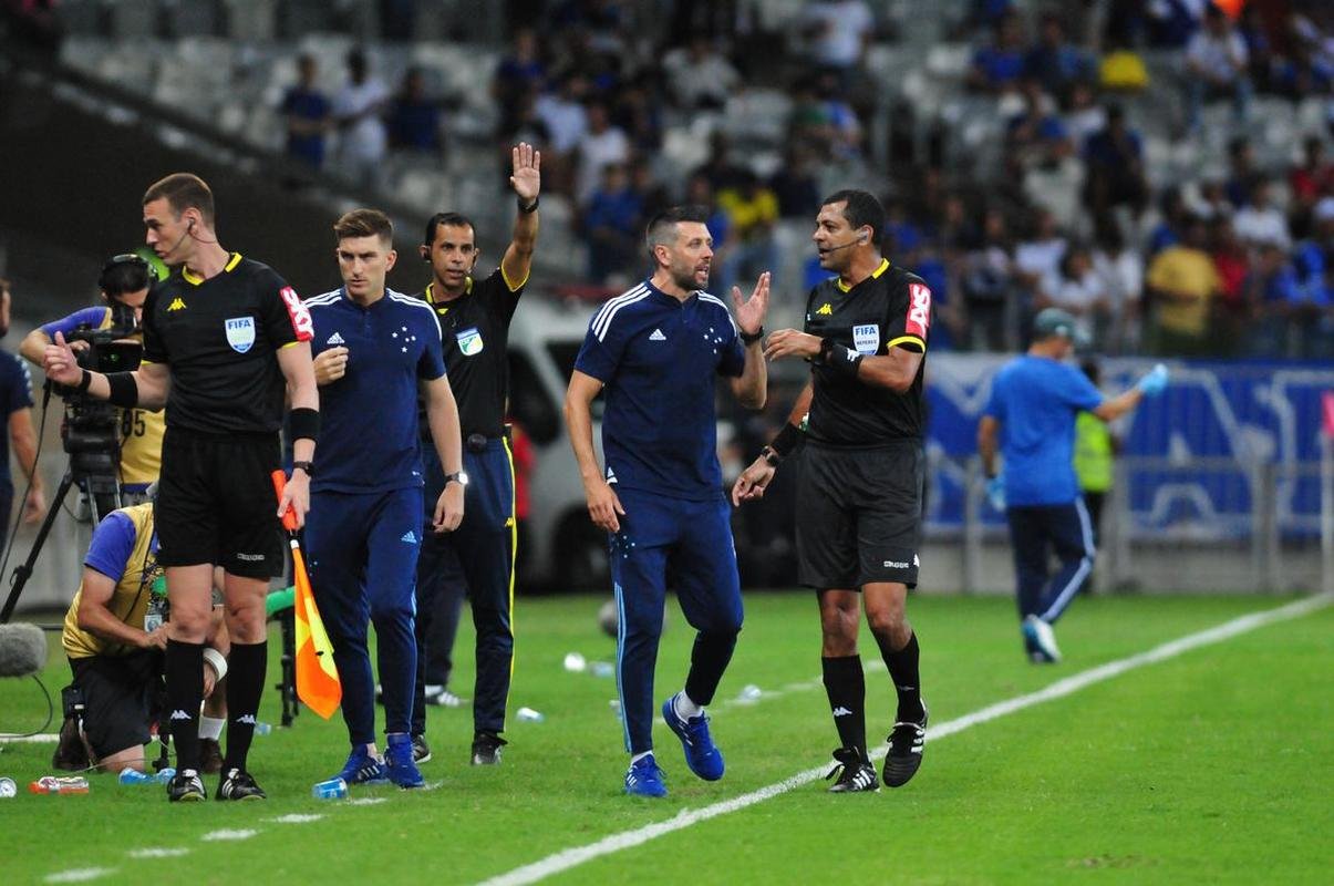 Fotos do jogo entre Cruzeiro e Guarani