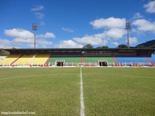 O estdio Ronaldo Junqueira, em Poos de Caldas, pode receber cerca de 7.600 torcedores.  sede das partidas da Caldense.