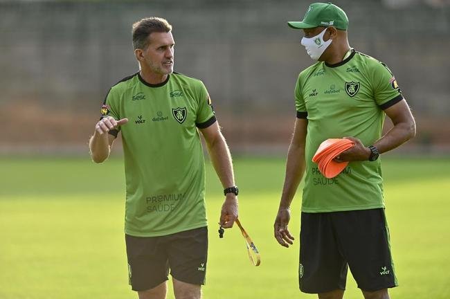 Mancini comandou primeiras atividades no Coelho nesta semana