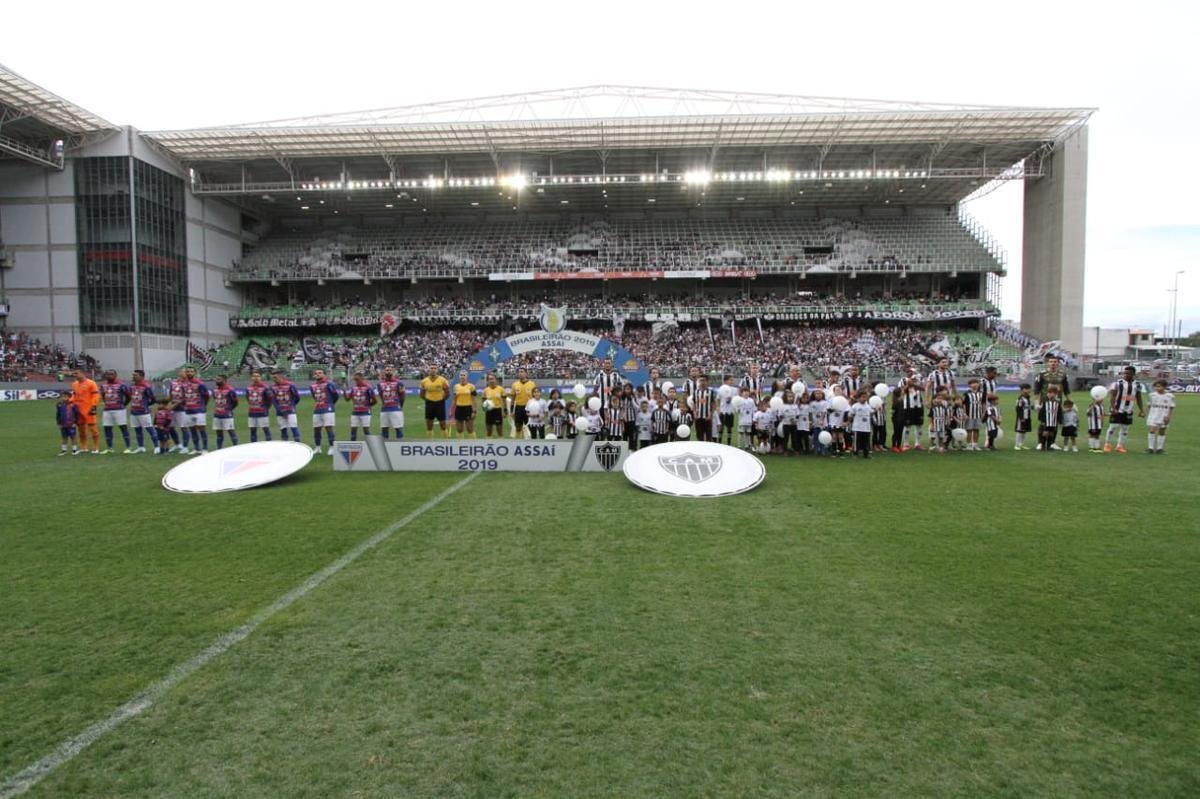 Imagens da partida entre Atltico e Fortaleza, no Independncia