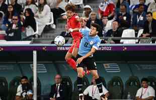 Pela primeira rodada do Grupo H da Copa do Mundo do Catar, Uruguai e Coreia do Sul se enfrentam no Estdio Cidade da Educao, em Al Rayyan