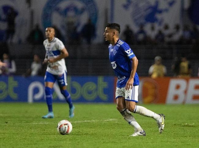 Fotos da partida entre CSA e Cruzeiro, nesta quarta-feira (20), no Rei Pel, em Macei. Jogo  vlido pela 19 rodada da Srie B do Campeonato Brasileiro.
