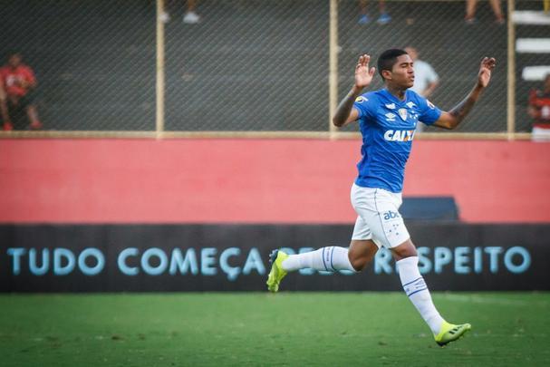Cruzeiro empatou com Vitória no Barradão, em Salvador, por 1 a 1, pela 17ª rodada do Brasileiro