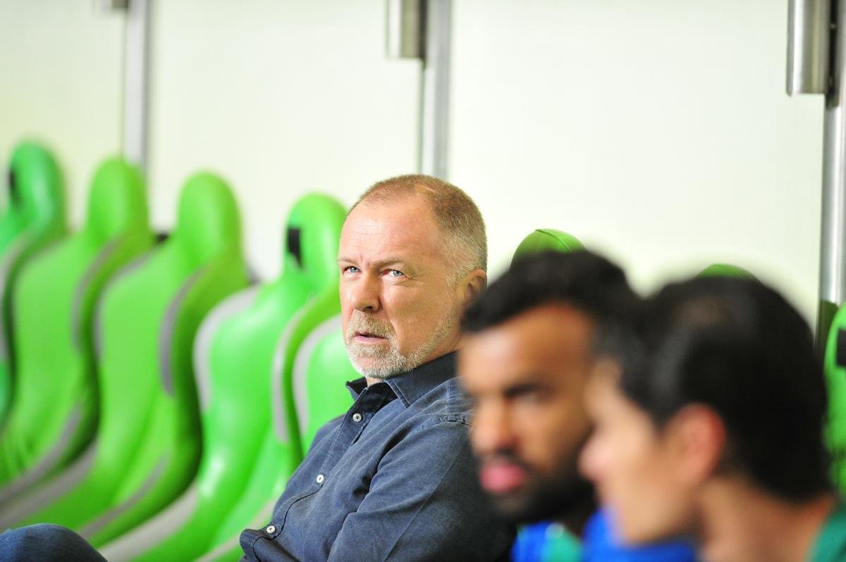 Com apoio da torcida, Cruzeiro recebeu a Chapecoense no Independncia 