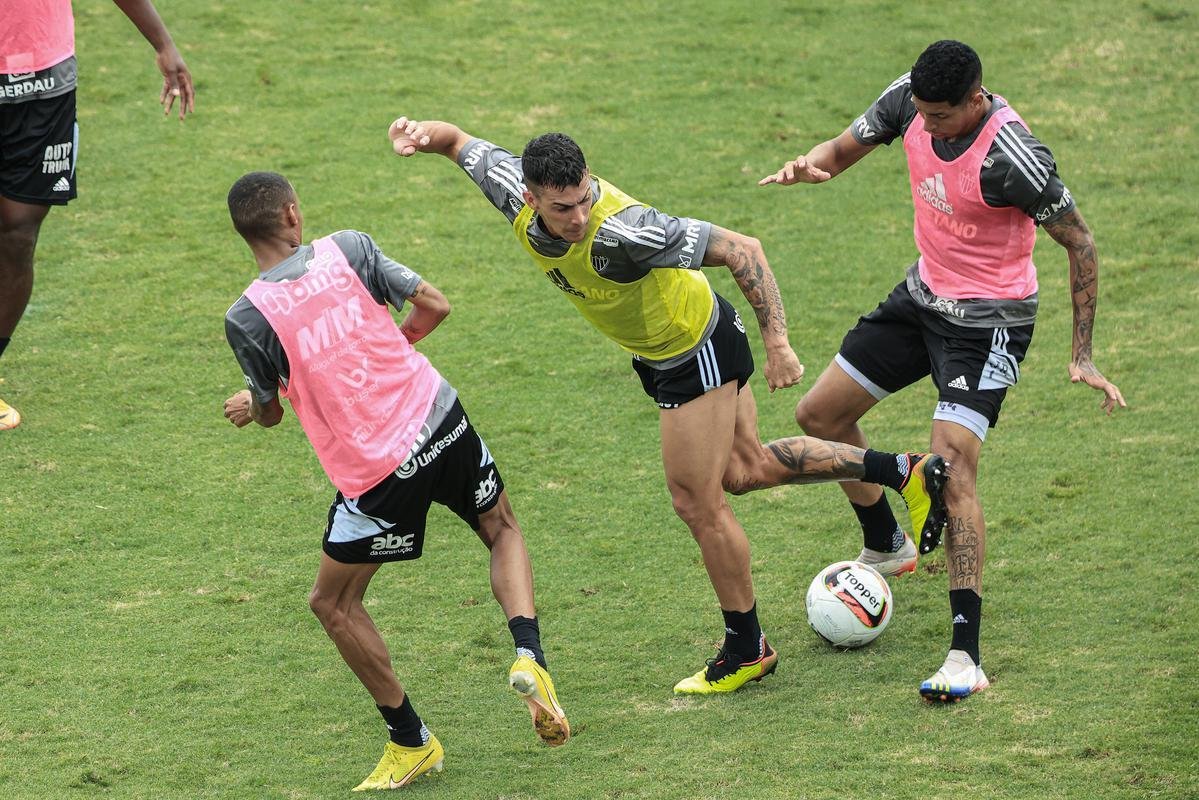Fotos do ltimo treino do Atltico antes de pausa para festas de fim de ano