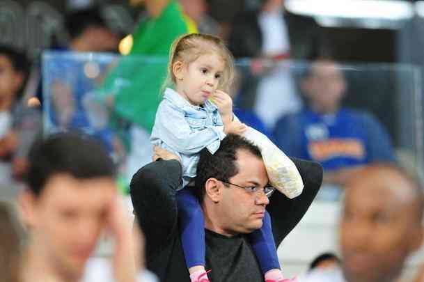 Imagens da torcida do Cruzeiro no jogo contra o Botafogo, pela Copa do Brasil, no Mineiro