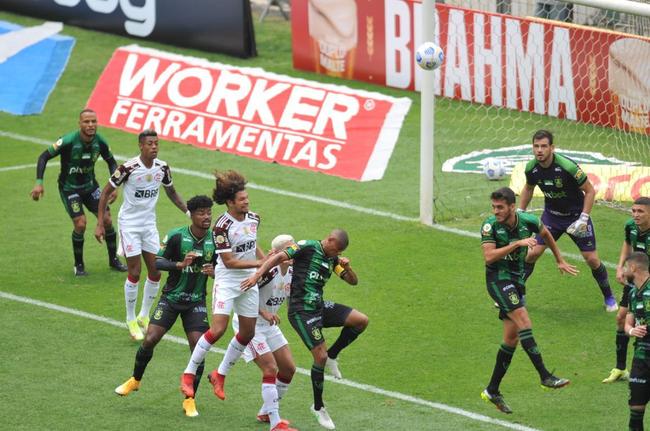 Times mineiro e carioca jogaram neste domingo pela competição nacional de pontos corridos
