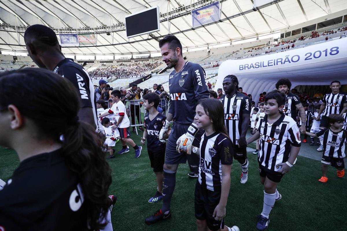 Imagens do duelo entre Flamengo e Atlético, no Maracanã, pela 26ª rodada do Brasileiro