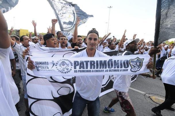 Imagens da chegada de Diego Tardelli