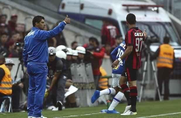 Partida válida pela 33ª rodada do Campeonato Brasileiro