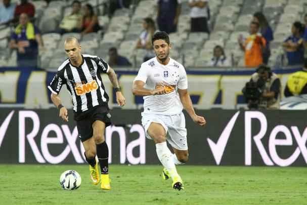 Imagens da deciso entre Cruzeiro e Atltico no Mineiro