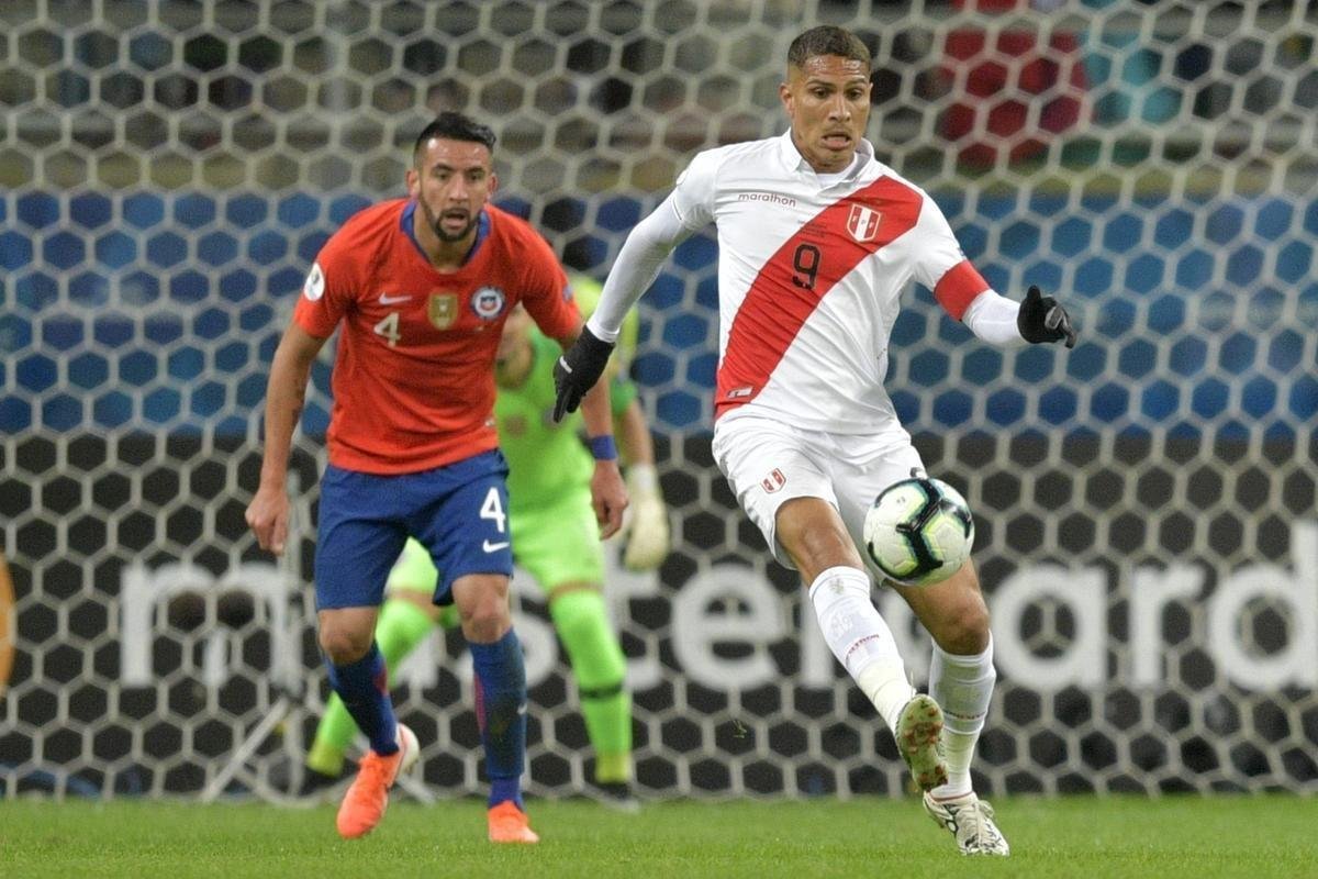 Chile e Peru se enfrentaram na Arena Grmio, pela semifinal da Copa Amrica