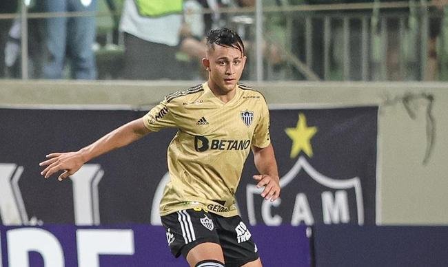 Atltico: Vitor Gabriel (lateral-direito) - 16 anos - 1 jogo - 45 minutos