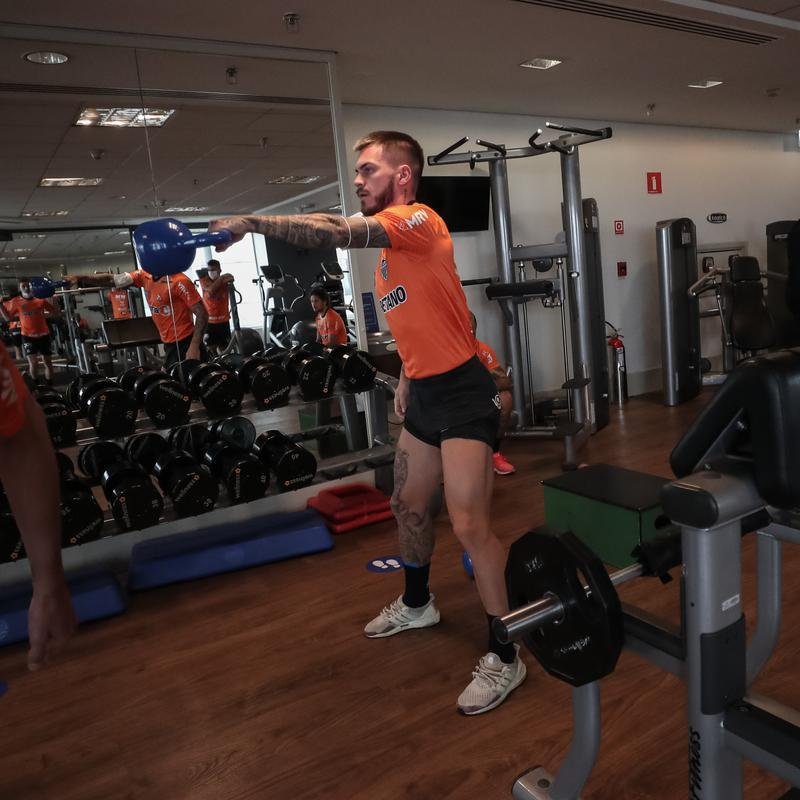 Jogadores do Atltico fizeram uma atividade regenerativa em So Paulo nesta quarta-feira, dia seguinte ao empate por 0 a 0 com o Palmeiras