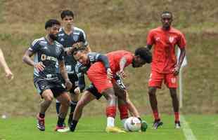 No segundo jogo-treino, Galo venceu por 3 a 0, com gols de Pavn e Eduardo Sasha, duas vezes