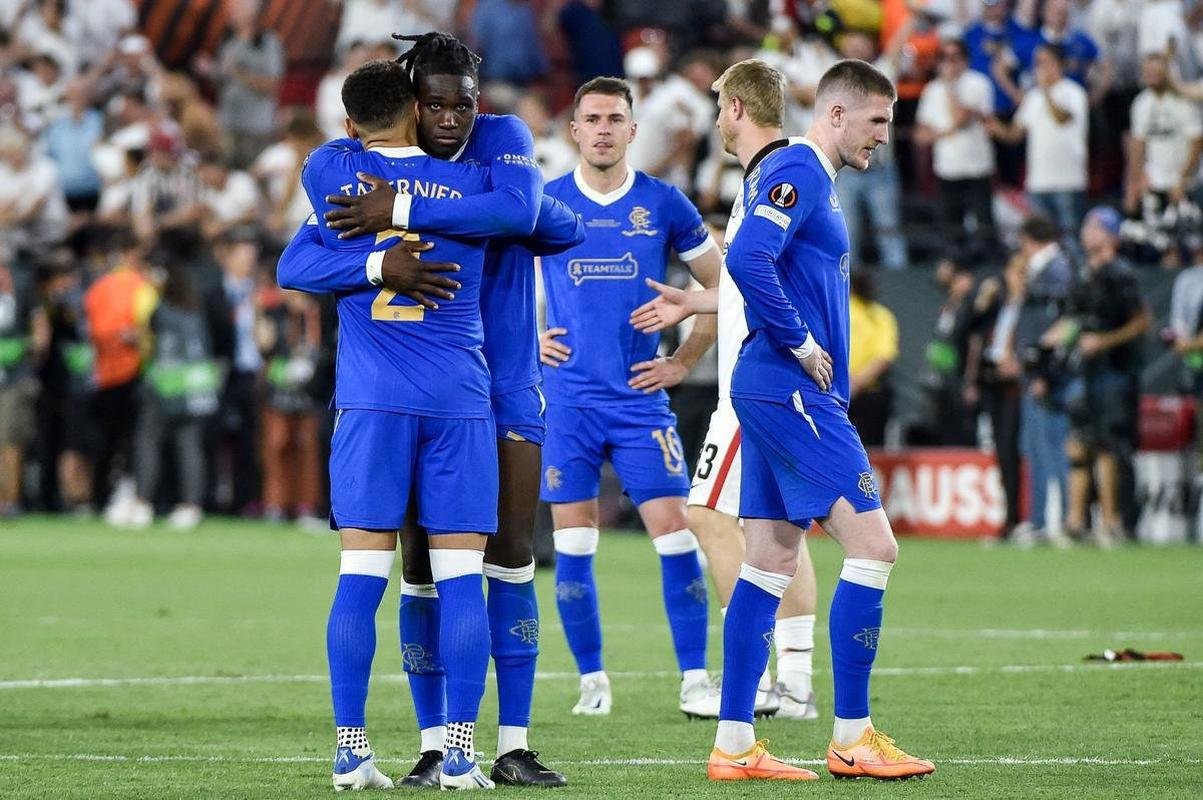 Decepo do Glasgow Rangers pela perda do ttulo nos pnaltis