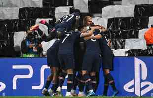 Fotos do jogo de ida da semifinal da Liga dos Campees da Europa, entre PSG e Manchester City, no Parque dos Prncipes, em Paris