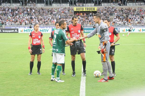 No dia da apresentao de Diego Tardelli, Atltico perde para Caldense no Mineiro