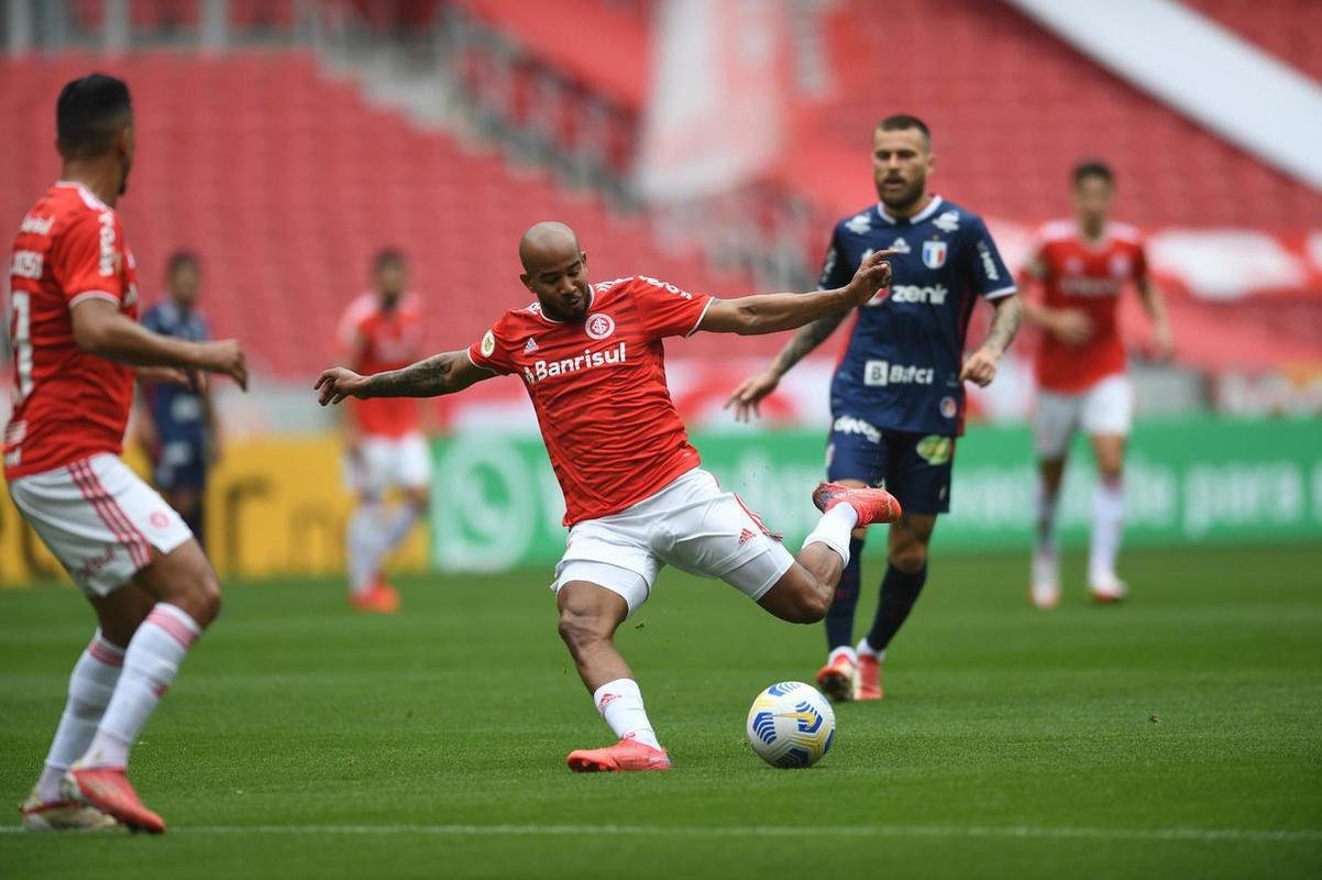 5. Internacional - 26