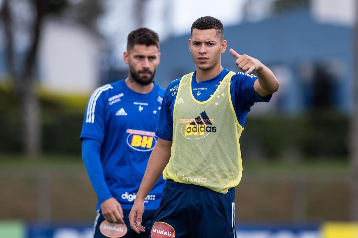 Imagens do primeiro treino do Cruzeiro antes do jogo contra o Cuiabá, pela Série B do Campeonato Brasileiro