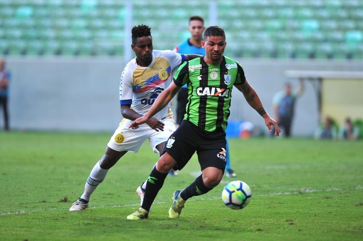 Amrica e Chapecoense fizeram confronto direto por posies na tabela do Campeonato Brasileiro