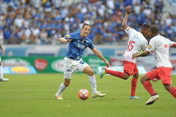 Fotos de Cruzeiro x Tupynambs, no Mineiro, pela sexta rodada do Campeonato Mineiro (Alexandre Guzanshe/EM D.A Press)
