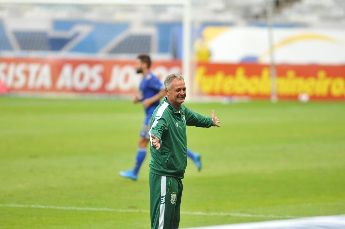 Fotos do clssico de ida da semifinal do Campeonato Mineiro, entre Cruzeiro e Amrica, no Mineiro, em Belo Horizonte