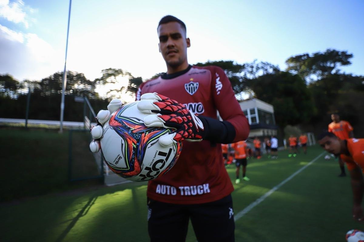 Com novo uniforme de treino, Atlético fechou nesta sexta-feira sua preparação para enfrentar o Athletic, às 19h deste sábado, no Independência, pela 11ª rodada do Campeonato Mineiro