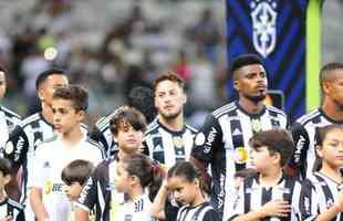 Mascotinhos do Atltico no jogo contra o Juventude, no Mineiro, pelo Campeonato Brasileiro de 2022