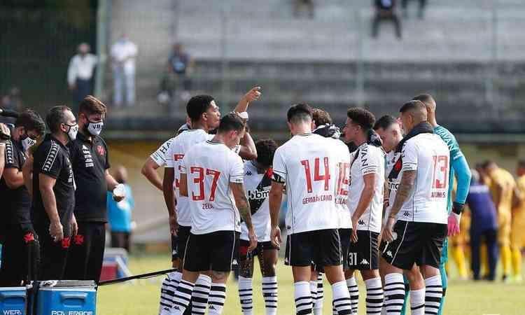 6 - Vasco: R$ 830,6 milhões