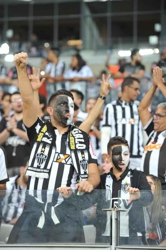 Torcida do Galo acompanhou o duelo entre o Alvinegro e o Jorge Wilstermann, no Mineiro