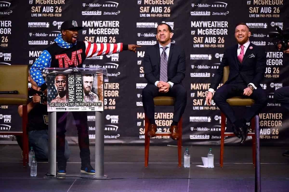 Imagens da abertura da turn com Mayweather e McGregor, em Los Angeles