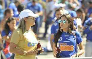 Torcedores do Cruzeiro compareceram em grande nmero ao Mineiro na semifinal contra o Tupi