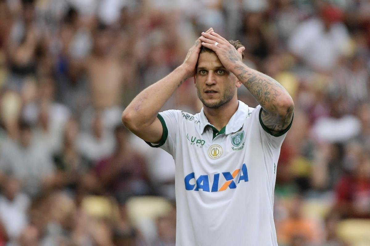 CONTINUAR NA PRIMEIRA DIVISO - nas vezes anteriores em que subiu  Srie A, o Amrica acabou rebaixado de imediato  segunda diviso. Em 2011, ficou em 19 lugar, com 37 pontos. Em 2016, somou apenas 28 e amargou a lanterna. Em 2018, fez campanha razovel no turno, porm despencou nas 19 rodadas finais e caiu em 17, com 40. Assim, o grande desafio caso a vaga no G4 seja consolidada  passar mais de uma temporada na elite nacional.