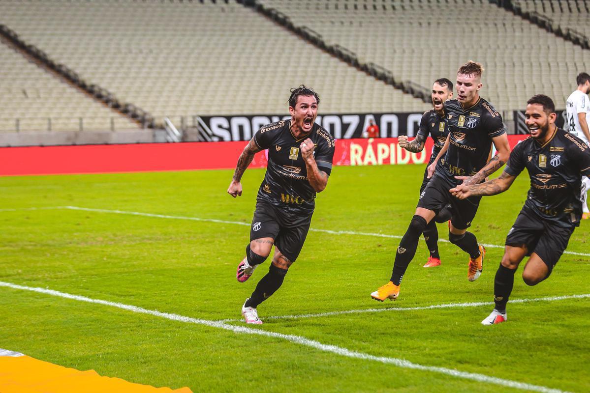 Vinícius - O jogador chegou a um acordo com o Atlético, no início do ano, para rescindir o contrato e acertar com o Ceará. No novo clube, Vinícius tem sido um dos grandes jogadores do futebol brasileiro. São 16 gols e 13 assistências com a camisa do Vozão.