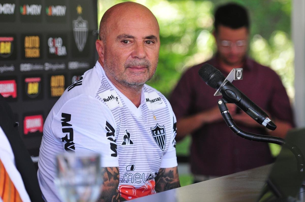 Jorge Sampaoli foi apresentado na tarde desta segunda-feira como novo tcnico do Atltico