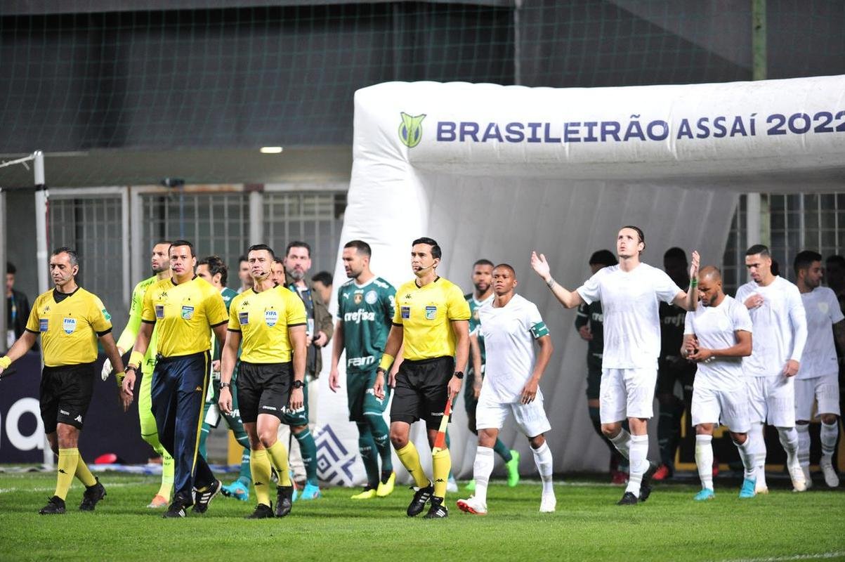 Fotos da partida entre Amrica e Palmeiras, nesta quinta-feira (21), no Independncia, em Belo Horizonte, vlida pela 18 rodada da Srie A do Brasileiro.