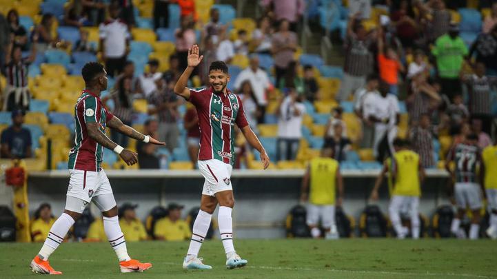 Lances do jogo entre Fluminense e Atlético, no Maracanã, pela 33ª rodada do Brasileiro