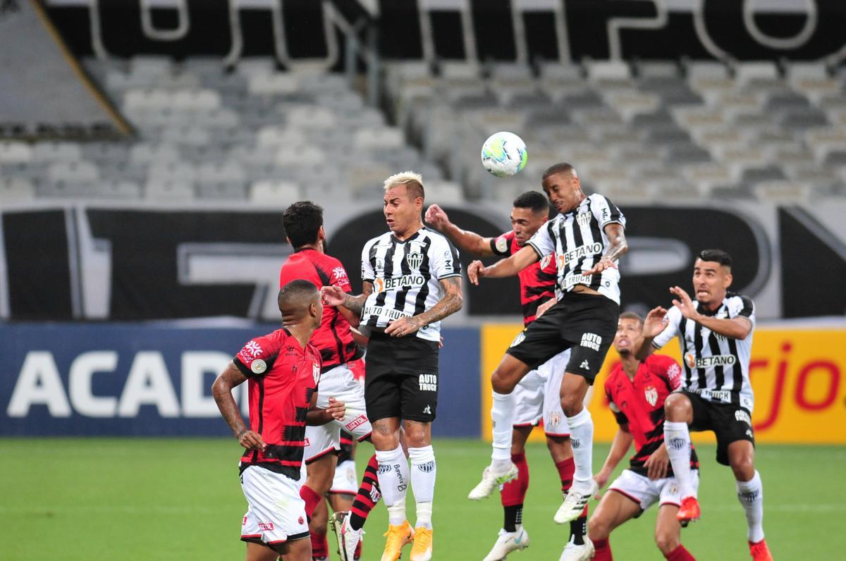 Atltico e Atltico-GO se enfrentaram pela 30 rodada do Brasileiro 