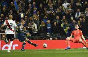 O gol de Benedetto, do Boca Juniors, por todos os ngulos