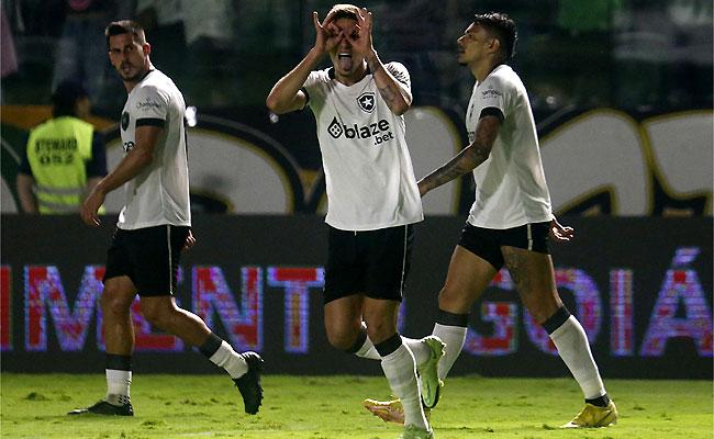 Del Piage, aos 42min do segundo tempo, decretou a vitória do Botafogo