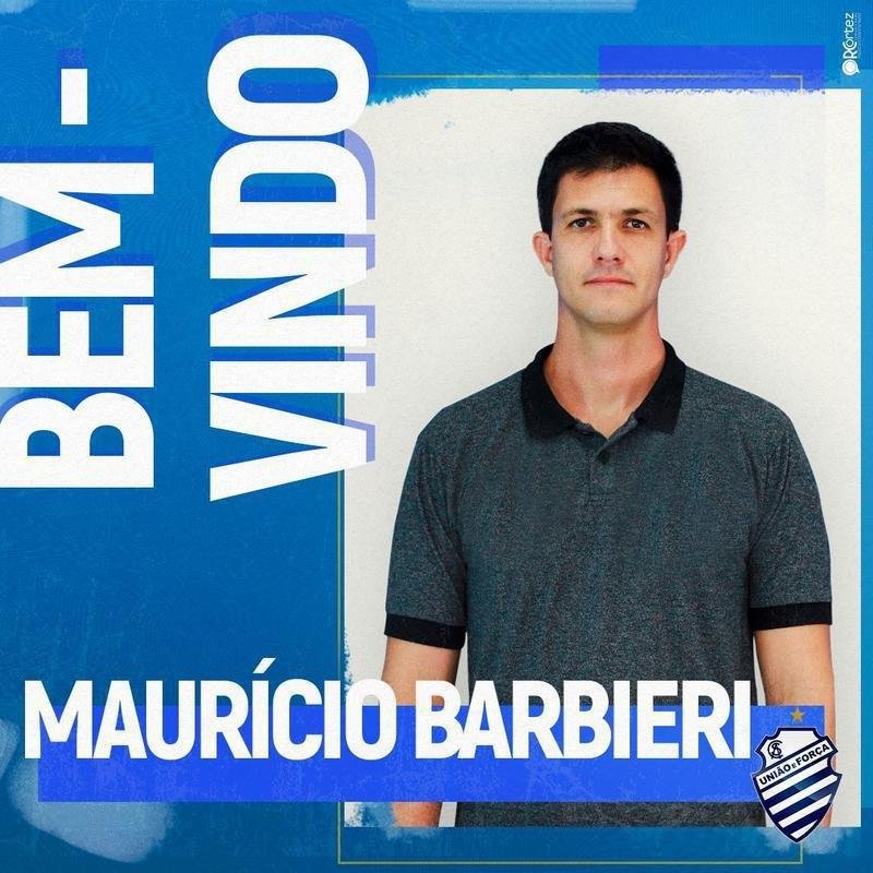 O CSA anunciou a contratao do tcnico Maurcio Barbieri, que estava sem clube