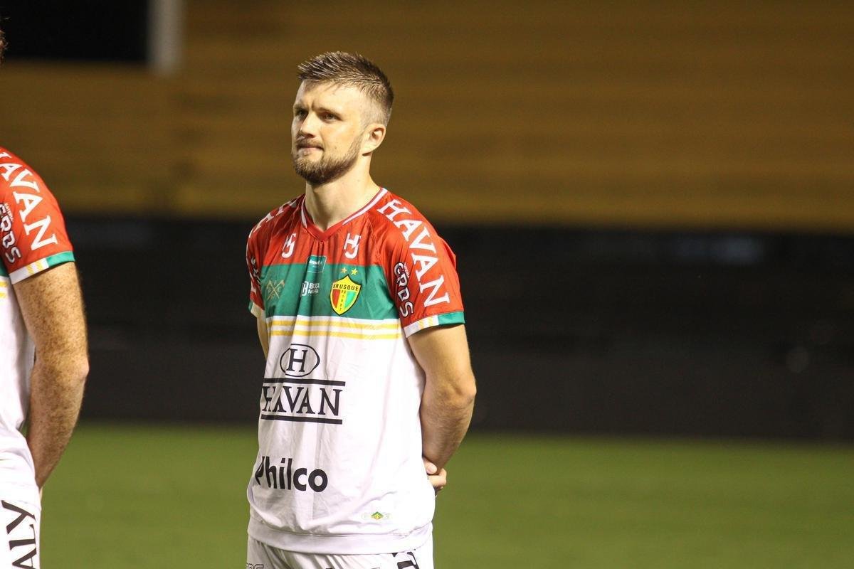 verton Alemo (zagueiro)